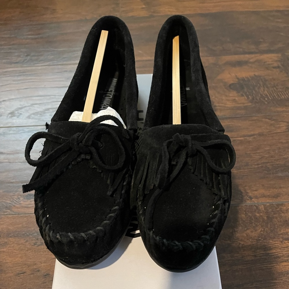 Minnetonka Moccasins - size 8